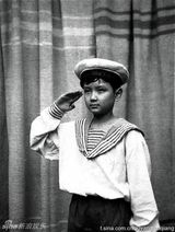 幻灯组图：明星微博分享童年照 庆六一怀念往日时光