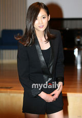 组图：南智贤、文彩媛亮相《爸爸的女儿》发布会