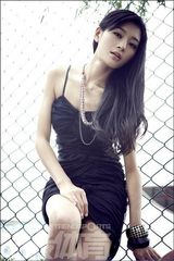 组图：王媛可拍轻熟女写真 妩媚迷人展曼妙身姿