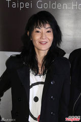 组图：张曼玉放弃演员梦 转做剪辑重过人生