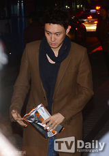 组图：《星星》庆功 金秀贤全智贤潜伏入场