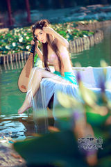 组图：江伊涵扮妖娆琵琶仙子写真曝光