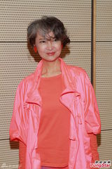 组图：萧芳芳探班詹瑞文卢海鹏 挑战大尺度