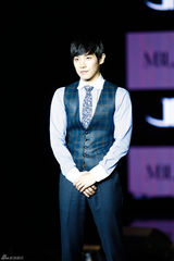 独家高清：韩团MBLAQ发新辑《BROKEN》化身暖男