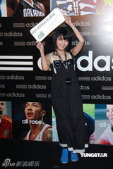 组图：阿SA慈善赚钱两不误 陈奕迅呼吁大家惜福