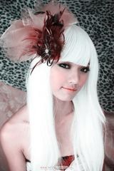 组图：台湾伪娘模特想成女人 写真娇媚如花绽放