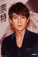 高清图：《绝对达令》开机 吴尊具惠善相视害羞