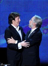 组图：群星致敬保罗-麦卡特尼  凯蒂-佩里惊艳高歌