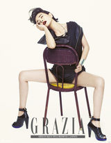 高清组图：韩星赵敏秀时尚写真红唇诱惑夺眼球