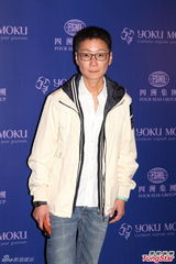 组图：杨千嬅夸丁子高变魔术 称被惊呆