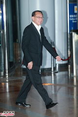 组图：晶刚香港婚宴 英皇老总杨受成出席