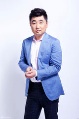 组图：周德华最新写真 乐活时尚展熟男魅力