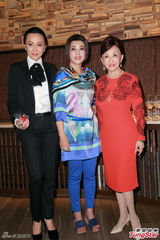 组图：两代武则天会面 刘嘉玲称刘晓庆老师