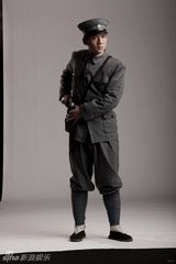 组图：献礼剧《开天辟地》蒋先云定妆照 