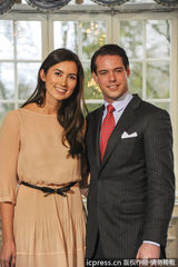 组图：卢森堡费利克斯王子订婚 准王妃神似凯特