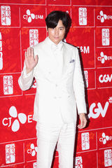 高清组图：张东健宋慧乔梁朝伟齐聚中国电影节