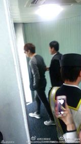 组图：李敏镐抵京备战春晚 引发机场拍照狂潮