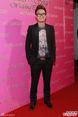 组图：李蕙敏香港补请喜宴 黄伟文要当小孩干爹