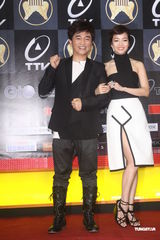 高清组图：音乐金曲奖主持人亮相 吴宗宪携手侯佩岑