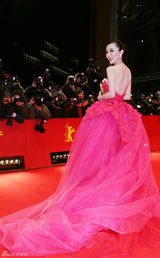 高清组图：霍思燕柏林电影节五款造型全解密