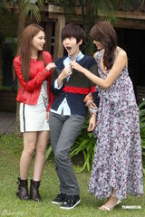 组图：昆凌首次跨足电视剧演出 曾之乔扮男装亮相