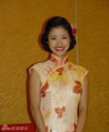 策划：日本女星中国风造型 旗袍团子头贺新春