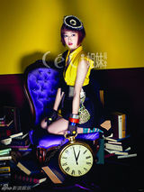 高清组图：朴信惠变身可爱小魔女 爱丽丝梦游仙境