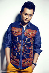 组图：宫海滨推写真大片 耍酷卖萌雅痞范儿