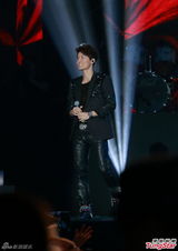 组图：容祖儿刘浩龙同台相亮 林峰否认同居