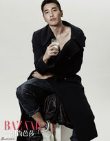 组图：赵又廷首登《时尚芭莎》 演绎偶像绅士
