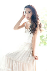 组图：杜晓婷唯美写真曝光  纯洁恬静宛若雪天使