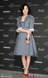 组图：朴诗妍朴正雅等亮相首尔时尚周活动