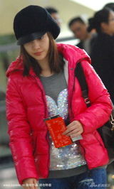 李小璐现身上海虹桥机场[1\/13]幻灯图集:李小璐