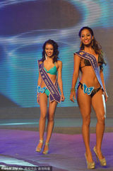 组图：世模小姐比基尼总决赛 长腿纤腰黄金比例