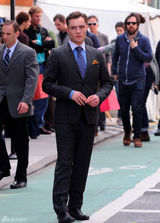 高清图：《绯闻女孩》片场照 莉顿-梅斯特靓丽