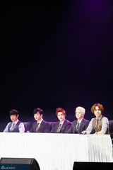 独家高清：韩团MBLAQ发新辑《BROKEN》化身暖男