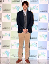 组图：韩国演员李千熙婚礼 众多演员明星出席