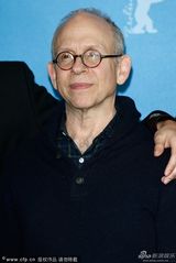 组图：《古迹卫士》克鲁尼与马特达蒙搭肩搞怪