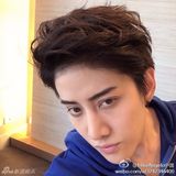 组图：泰版《浪漫满屋》走红 邪魅男主迷倒少女