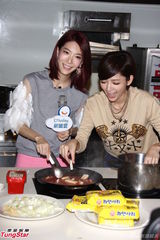 组图：李毓芬郭雪芙互捧拉票 宋米秦献厨艺