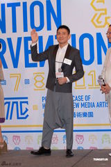 刘德华自曝电脑不存隐私 拒应拜佛求子传闻(图)