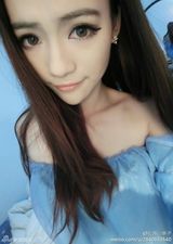 组图：微博女神美艳私照靠PS 网友幻灭大呼坑爹