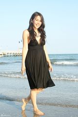 高清组图：《成都，我爱你》主创海滩漫步轻松惬意