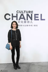 组图：周迅小清新造型亮相俏丽温婉