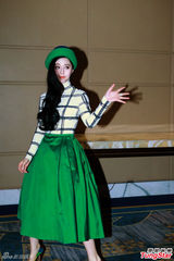 组图：范冰冰清新范儿代言捞金频卖萌