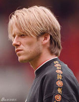 策划：贝克汉姆绿荫造型盘点 送别传说帅哥依旧