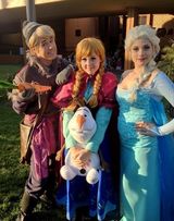 组图：各国粉丝神COS冰雪奇缘 YY姐妹百合情