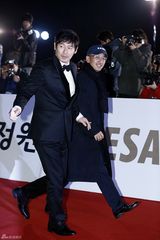 独家高清：金惠秀爆乳战青龙 李秉宪等大牌云集