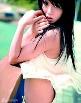 组图：娃娃脸郭书瑶性感写真