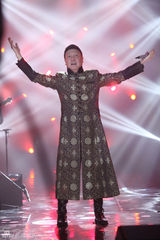 组图：《歌手2》决赛 韩磊霸气夺冠邓紫棋红发